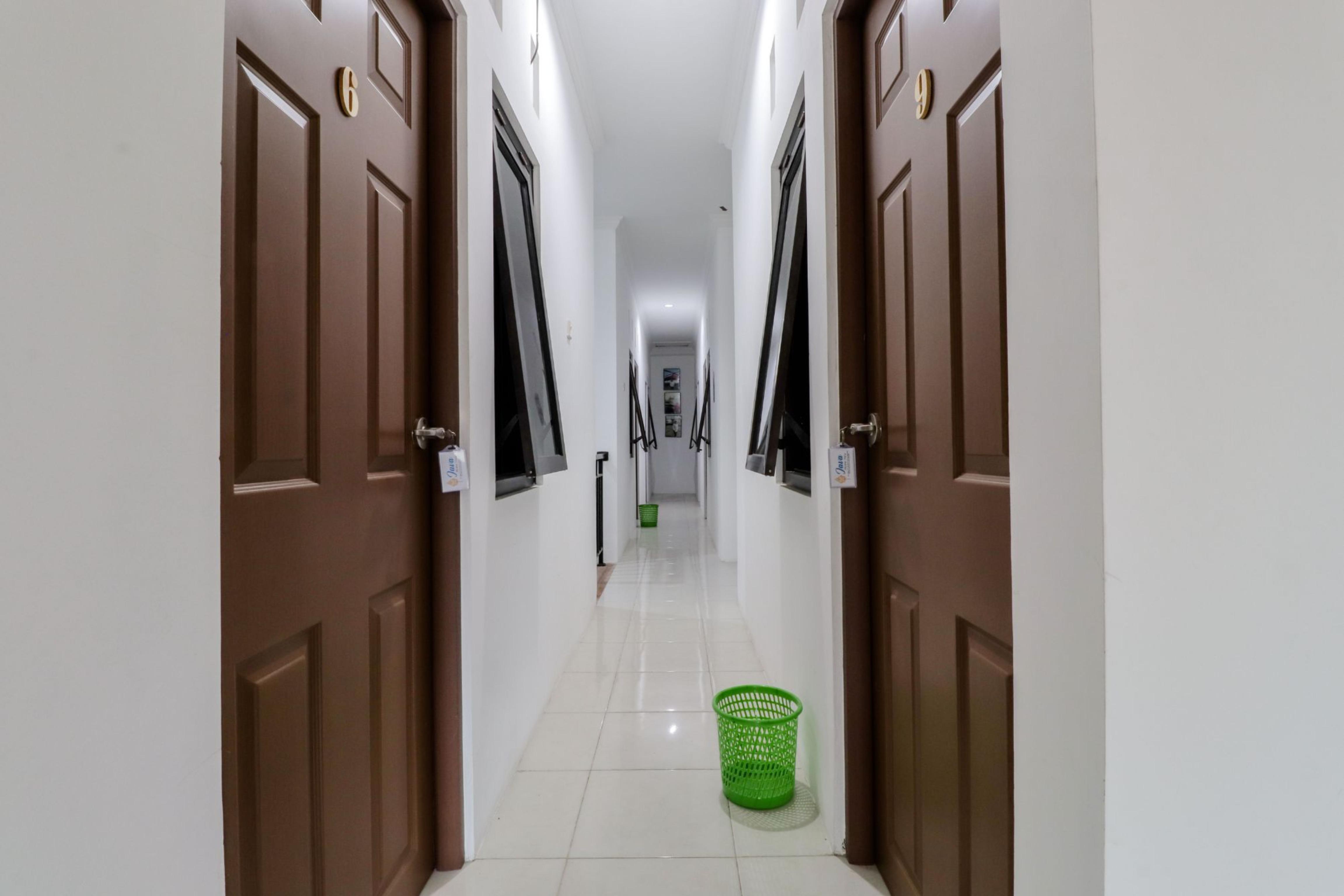 Java Homestay Джокьякарта Экстерьер фото